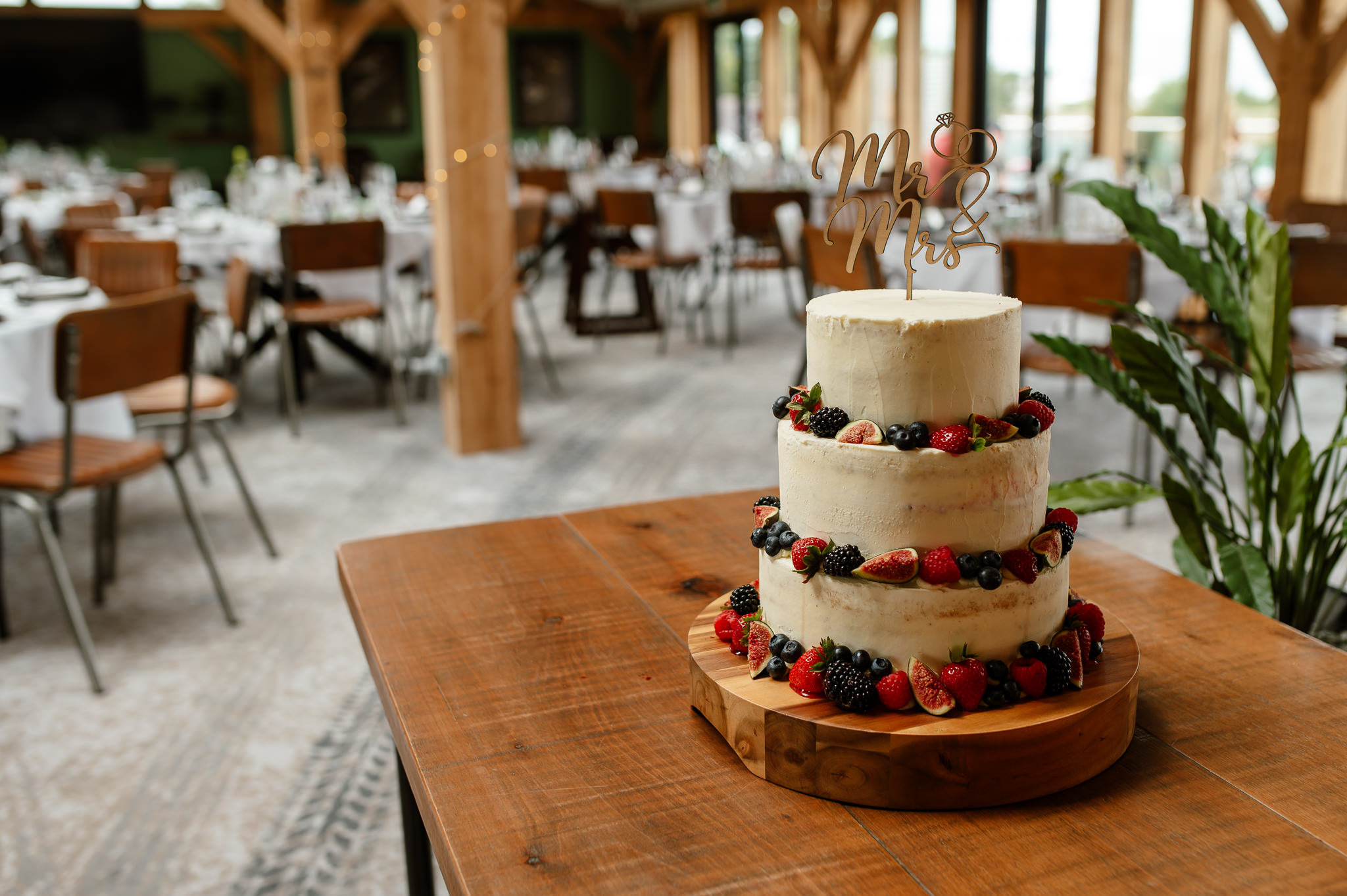 detail shot of the wedding cake 